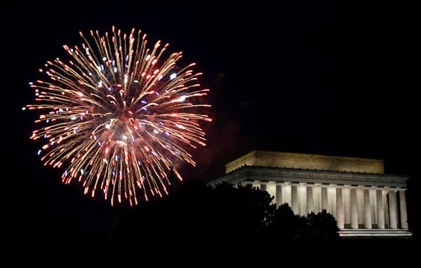 7 Great American Cities for July 4th Fireworks