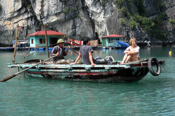 Samantha-Brown-Thailand-Boat
