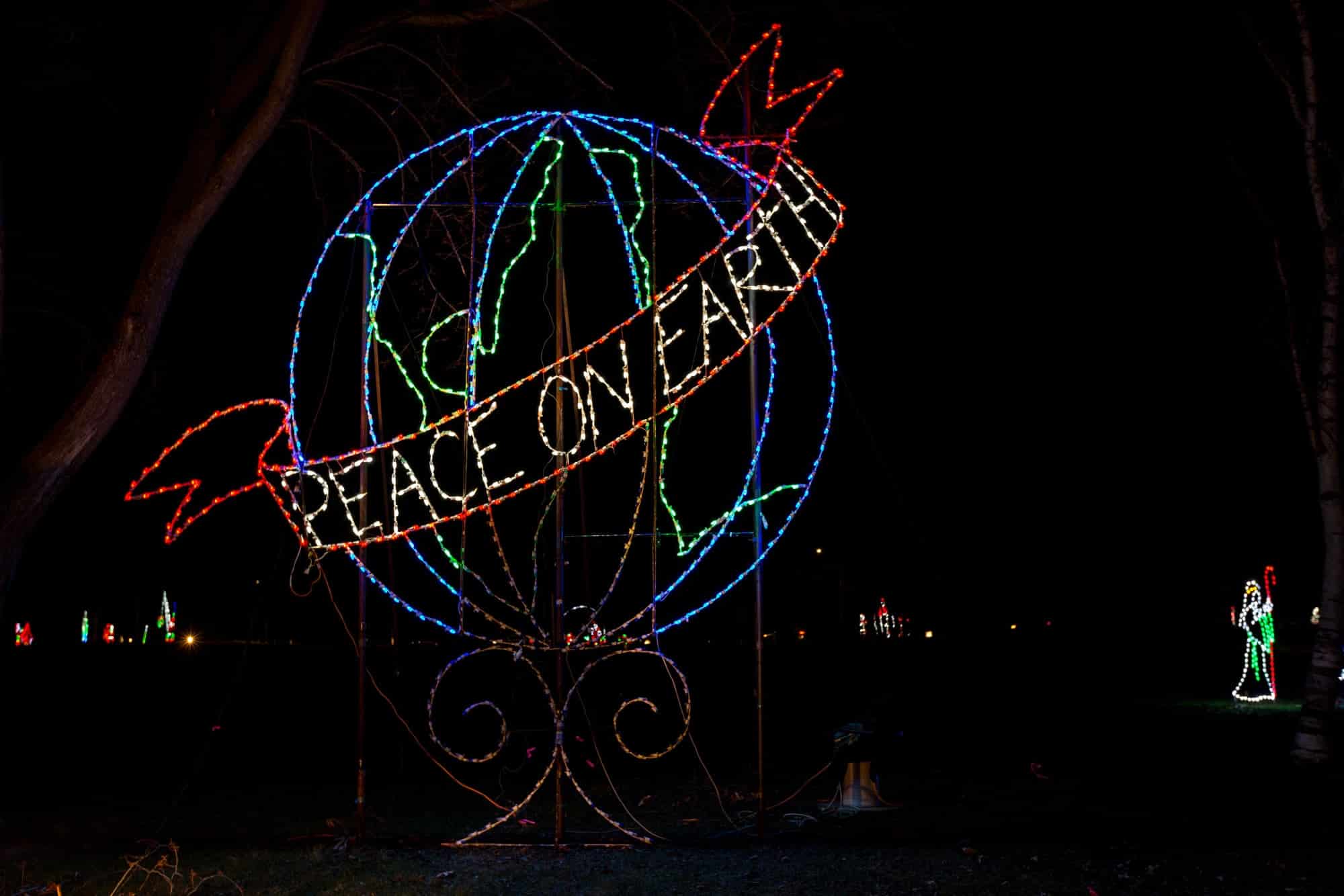 drive thru christmas lights