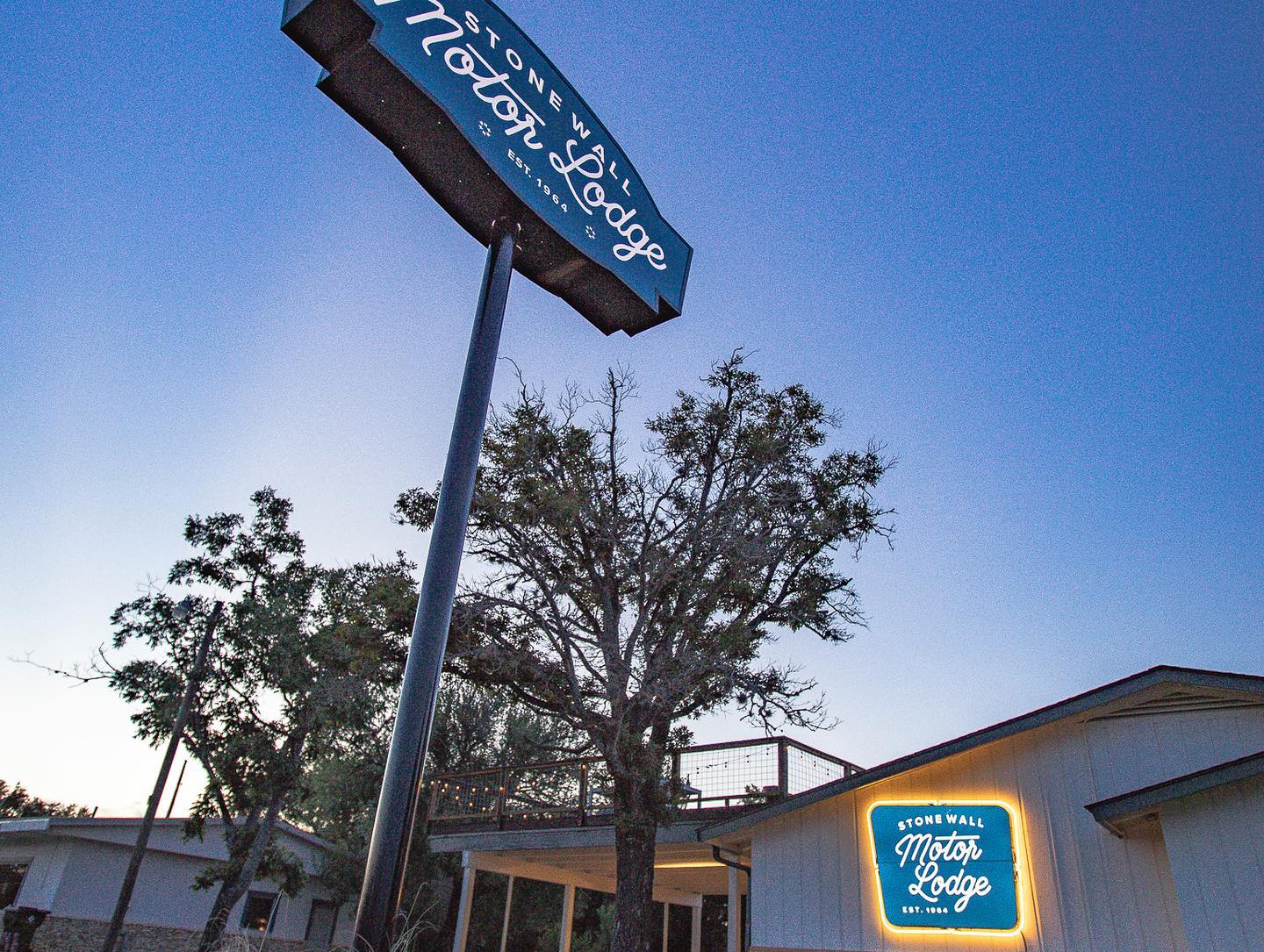 Stonewall Motor Lodge - Stonewall, Texas