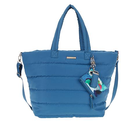 quilted tote - samanta brown - holiday gifts for travelers